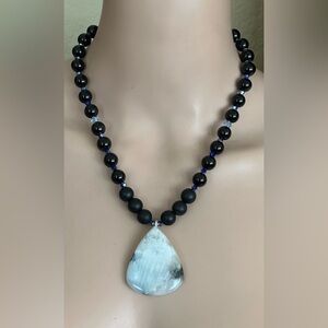 22 inch Onyx Gemstone bead necklace NWOT